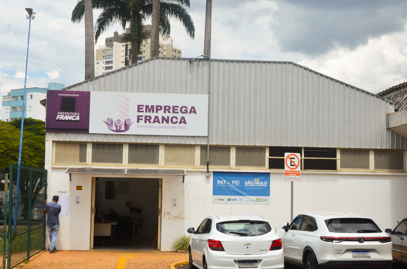 Emprega Franca original