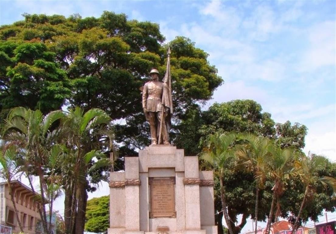 monumento soldado constitucionalista praca 9 de julho 3 Medium